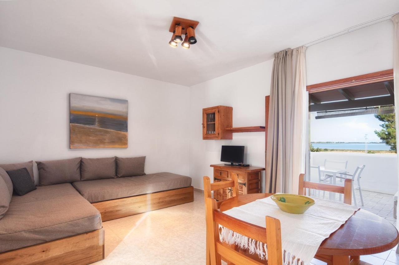 Alojamientos Turisticos Cardona - Apartamento 1 Hab. Standart Es Pujols Exterior photo